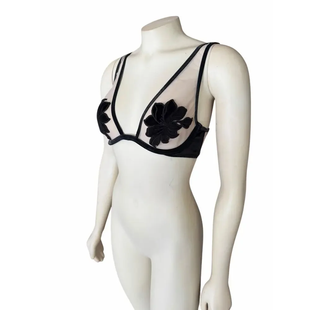 Victoria’s Secret Very Sexy Velvet Applique Sheer Unlined Plunge Bra 34B Mesh